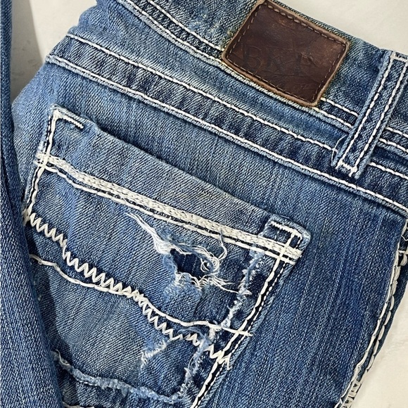 BKE Denim Sabrina Cropped Distressed Patched Jeans Size 30 - Picture 9 of 9